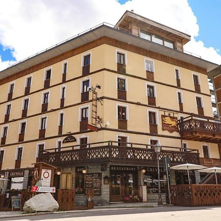 Art Hotel Grivola Breuil-Cervinia Exterior foto